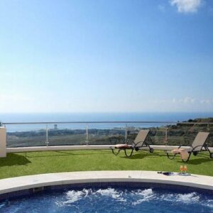 Emeleti apartman Altos de los Monteros