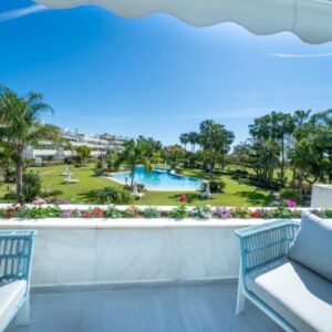 Emeleti apartman Nueva Andalucía